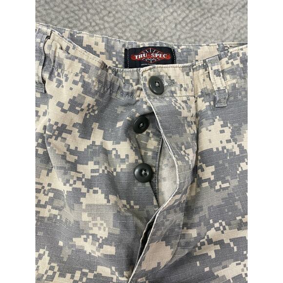 Tru Spec Shorts Mens Large 39-43 Digital Camouflage Military Cargo Adjustable - Picture 3 of 6